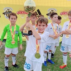 Meet your Posher, Lucas